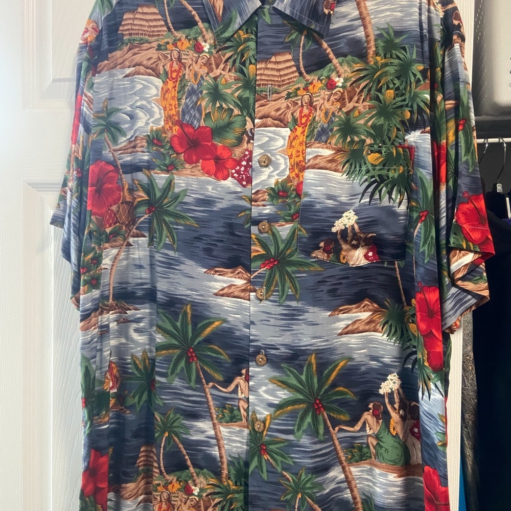 Classic Blue Tropical Hawaiian Print Short-Sleeve Men’s Shirt